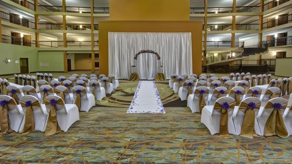 Clarion Hotel & Suites Conference Center Memphis Airport Zewnętrze zdjęcie