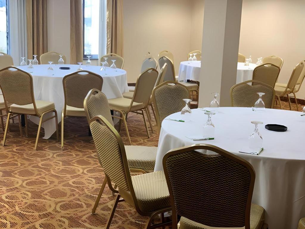 Clarion Hotel & Suites Conference Center Memphis Airport Zewnętrze zdjęcie